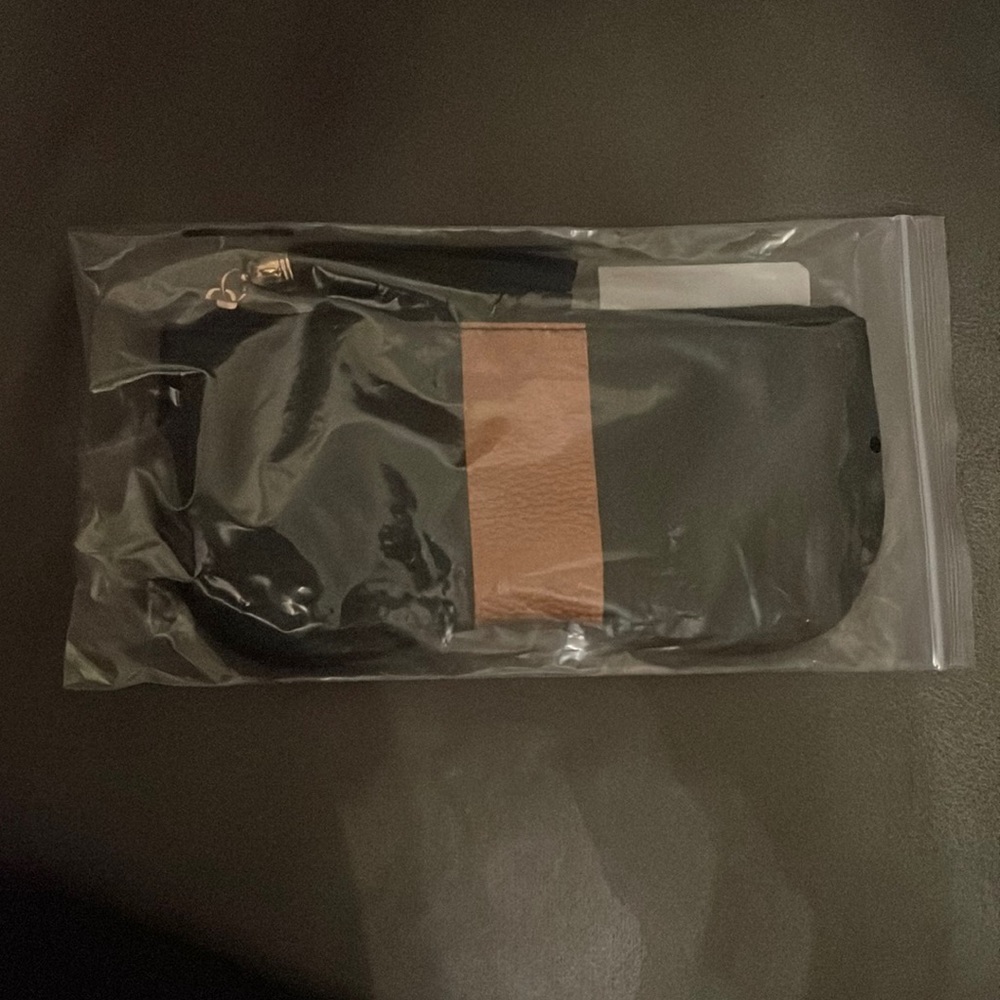 NWT- Zigi & Marais eyeglass pouch, or clutch